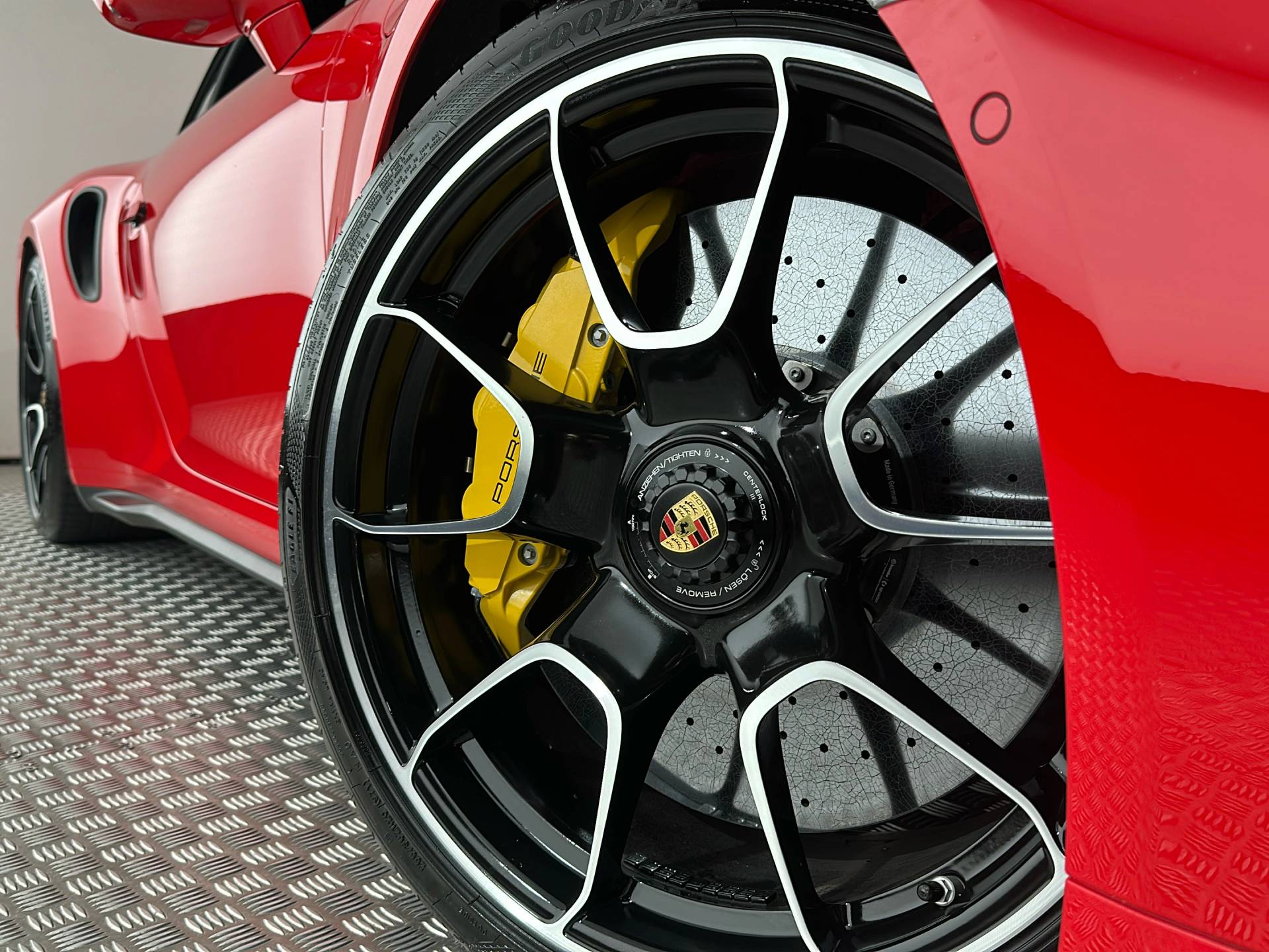 911 Turbo S Cabriolet, photo 44 of 44