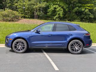 2026 Porsche Macan T - Photo 9