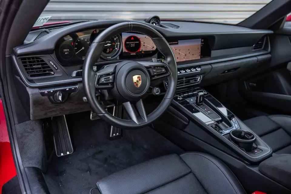 2024 Porsche 911 GTS - Photo 31