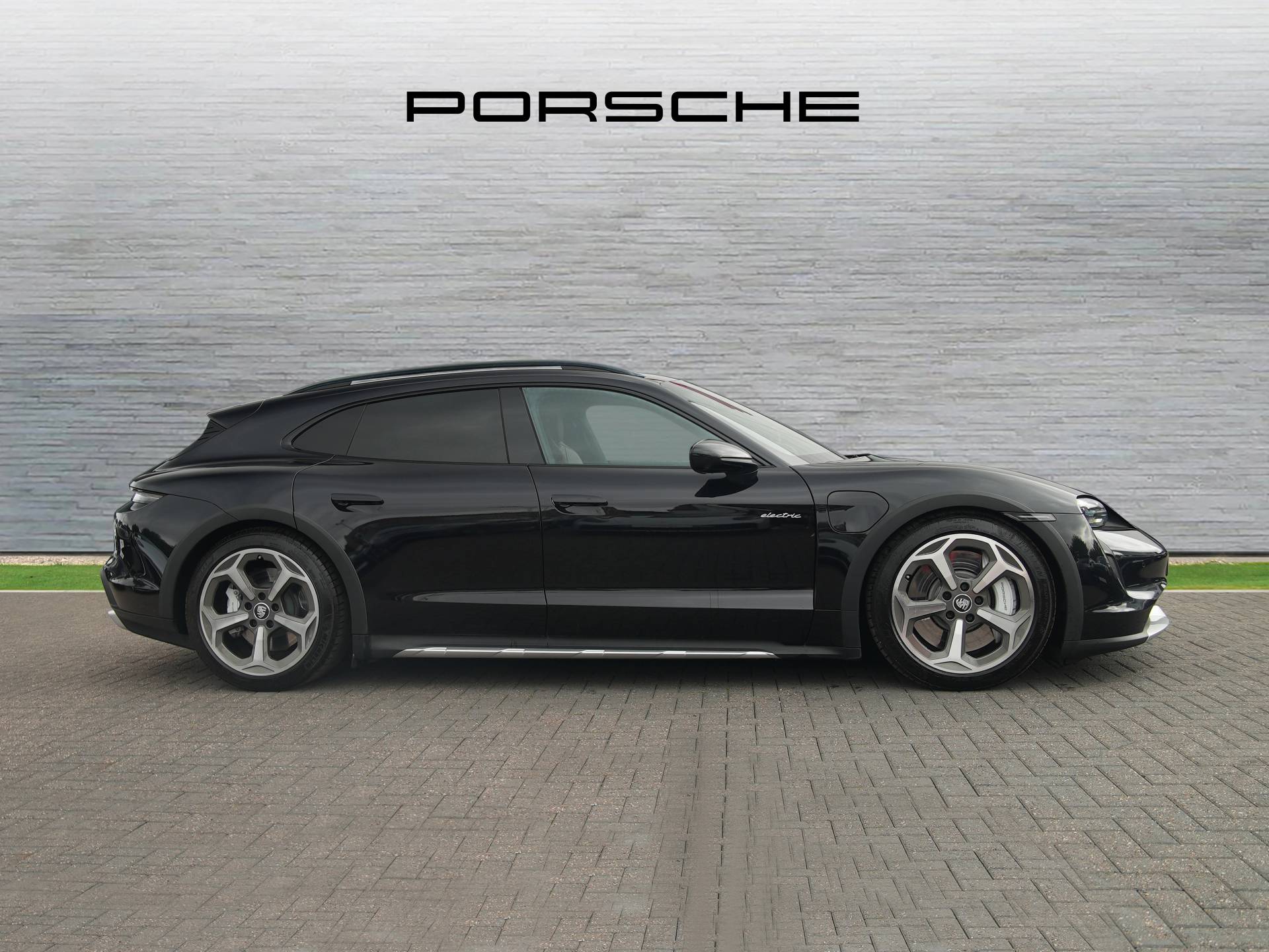 Taycan Turbo Cross Turismo, photo 42 of 42