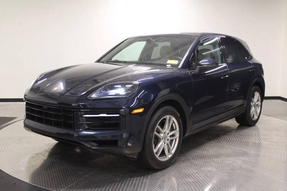 2024 Porsche Cayenne Base
