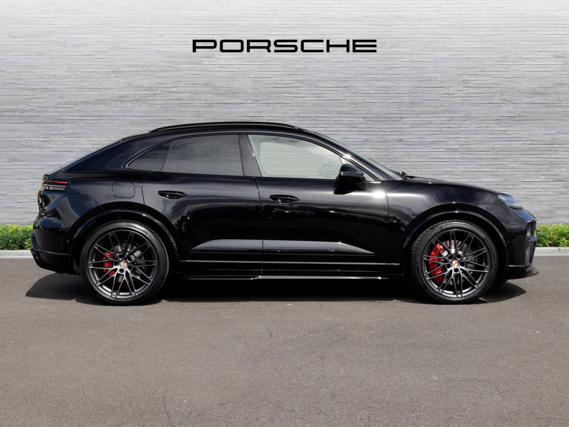 Macan GTS, photo 2 of 72