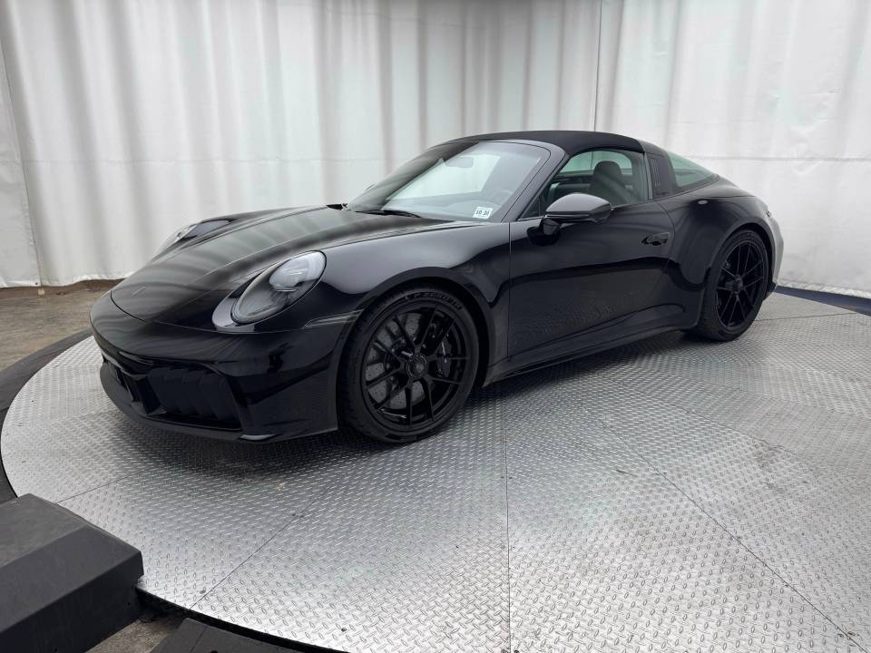 2026 Porsche 911 GTS