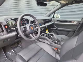 2026 Porsche Cayenne Base - Photo 25