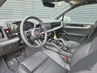 2026 Porsche Cayenne Base - Photo 29