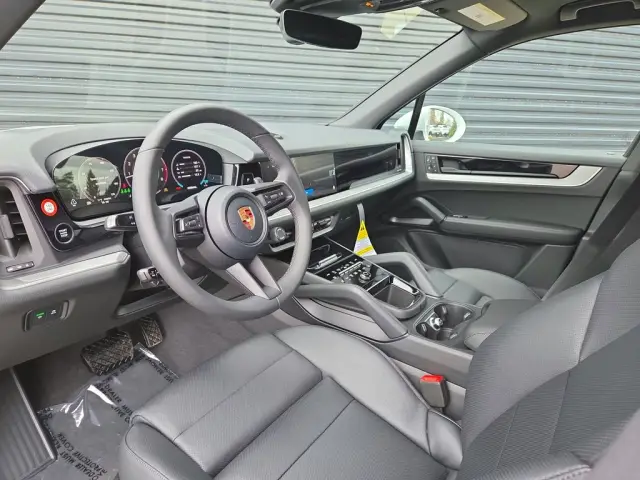 2026 Porsche Cayenne Base - Photo 30