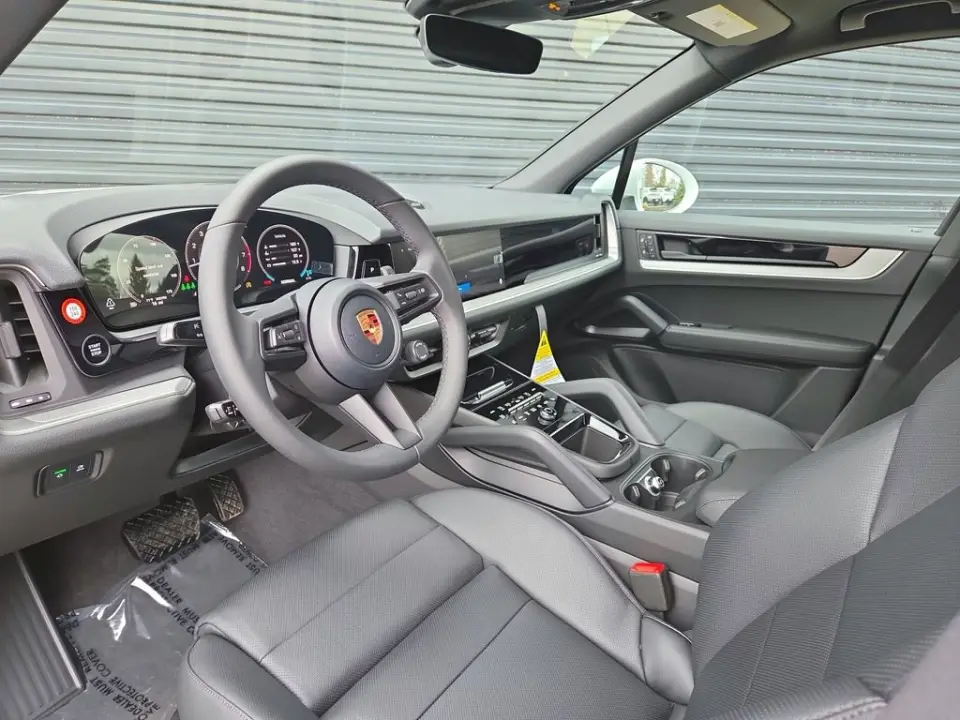 2026 Porsche Cayenne Base - Photo 31