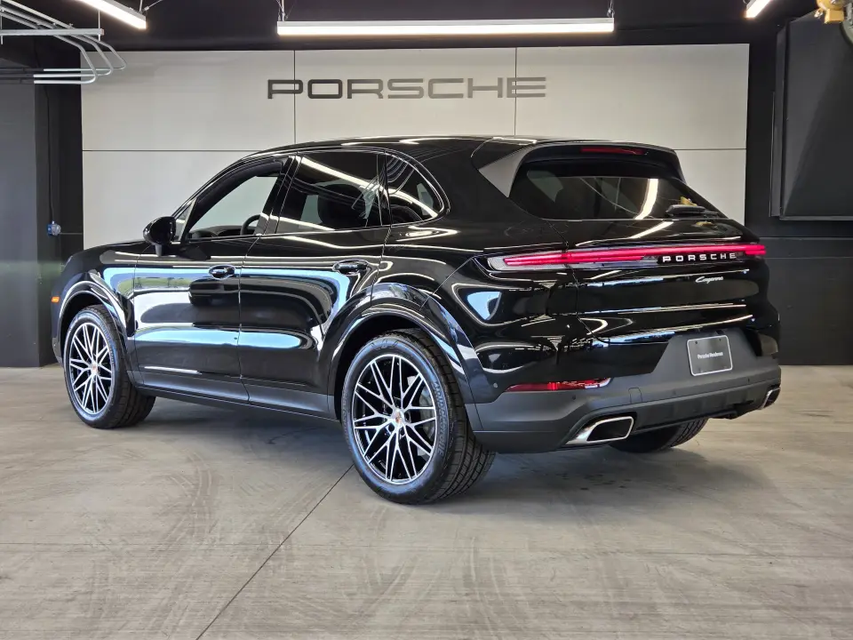 2026 Porsche Cayenne Base - Photo 23