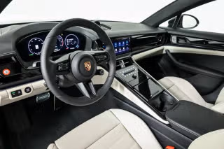 2026 Porsche Panamera 4 E-Hybrid - Photo 25