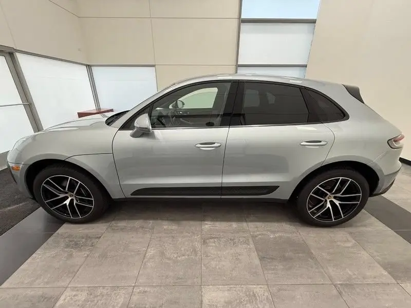 2025 Porsche Macan Base - Photo 16