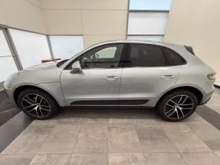 2025 Porsche Macan Base - Photo 9