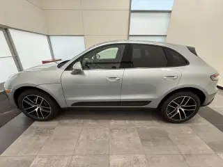 2025 Porsche Macan Base - Photo 13