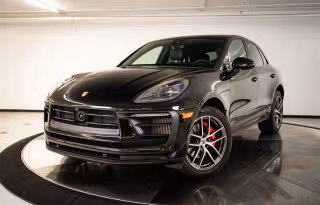2023 Porsche Macan S's photo
