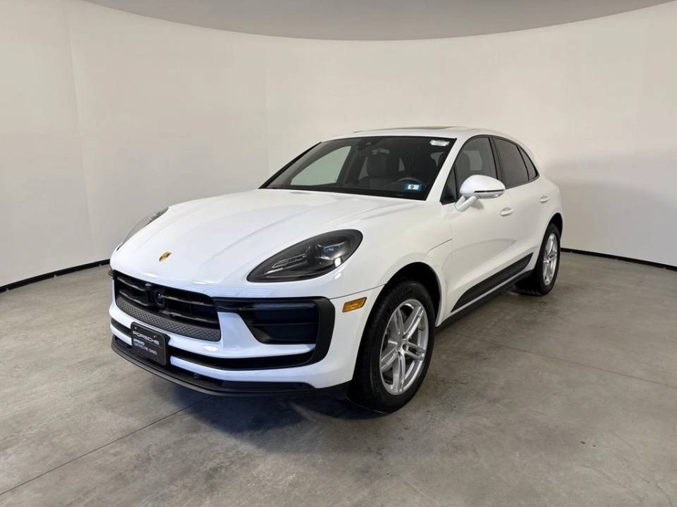 2025 Porsche Macan