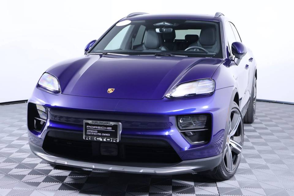 2025 Porsche Macan S