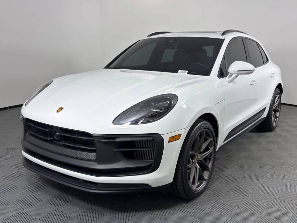 2025 Porsche Macan GTS