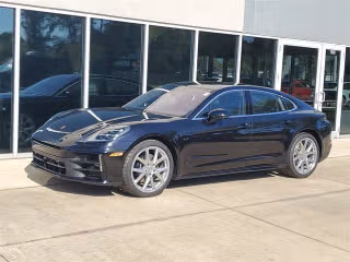 2025 Porsche Panamera 4's photo