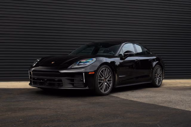 2026 Porsche Panamera Base - Photo 2