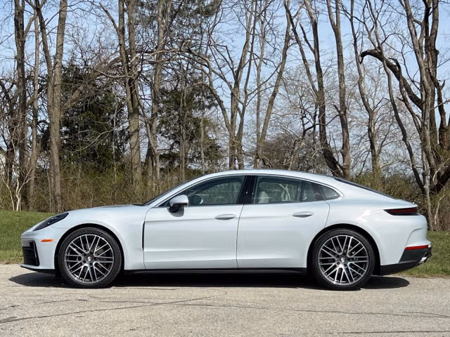 2026 Porsche Panamera Base - Photo 10