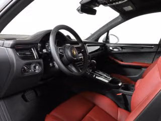 2026 Porsche Macan Base - Photo 25