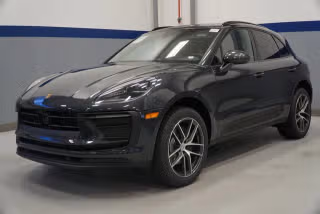 2026 Porsche Macan -'s photo