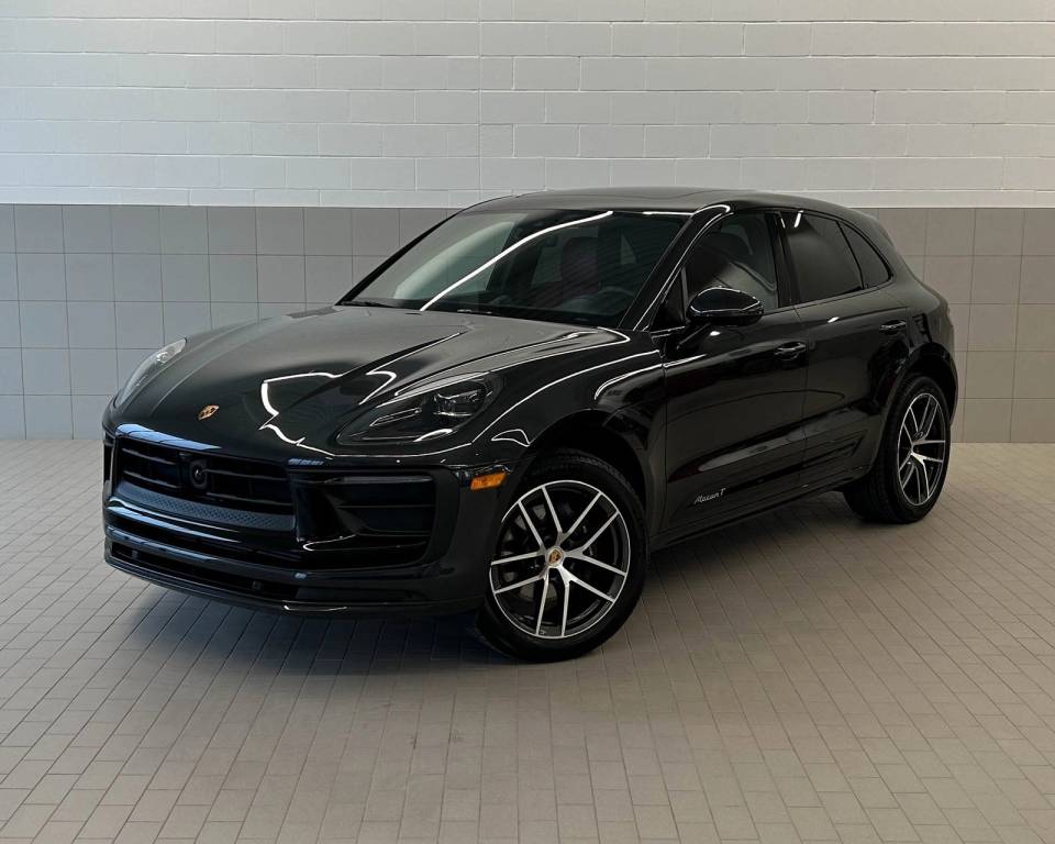 2025 Porsche Macan T