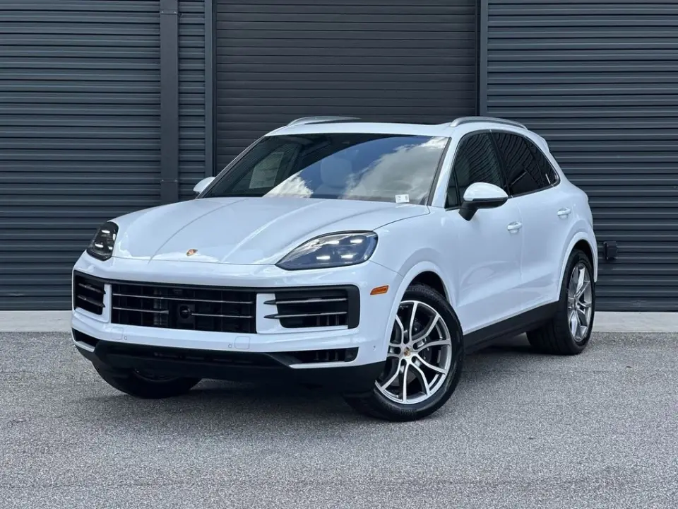 2025 Porsche Cayenne Base - Photo 7