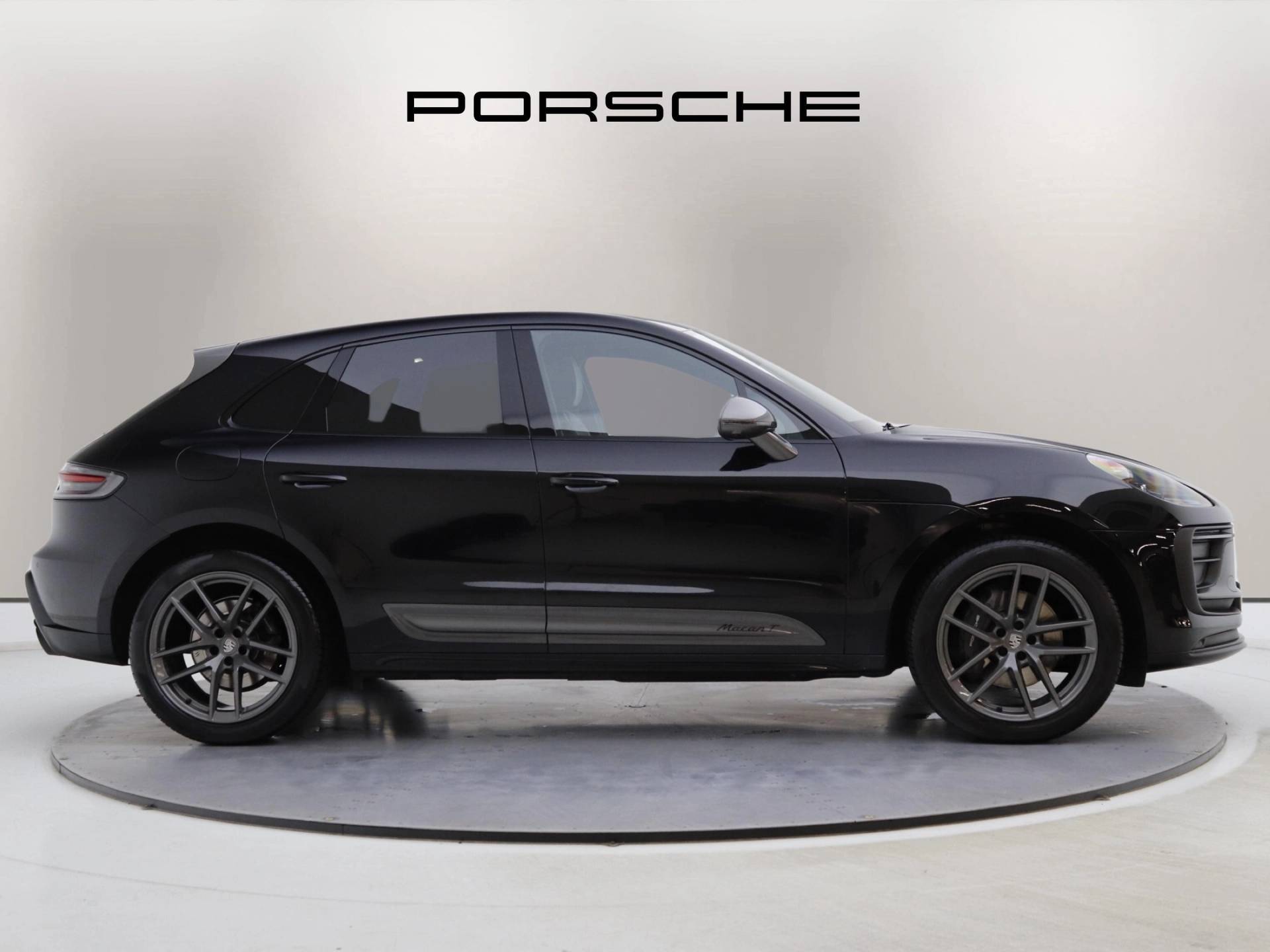 Macan T, photo 2 of 35
