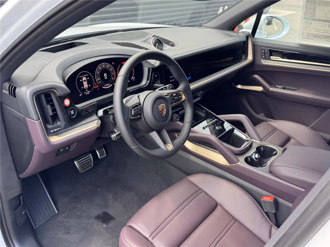 2025 Porsche Cayenne S - Photo 28