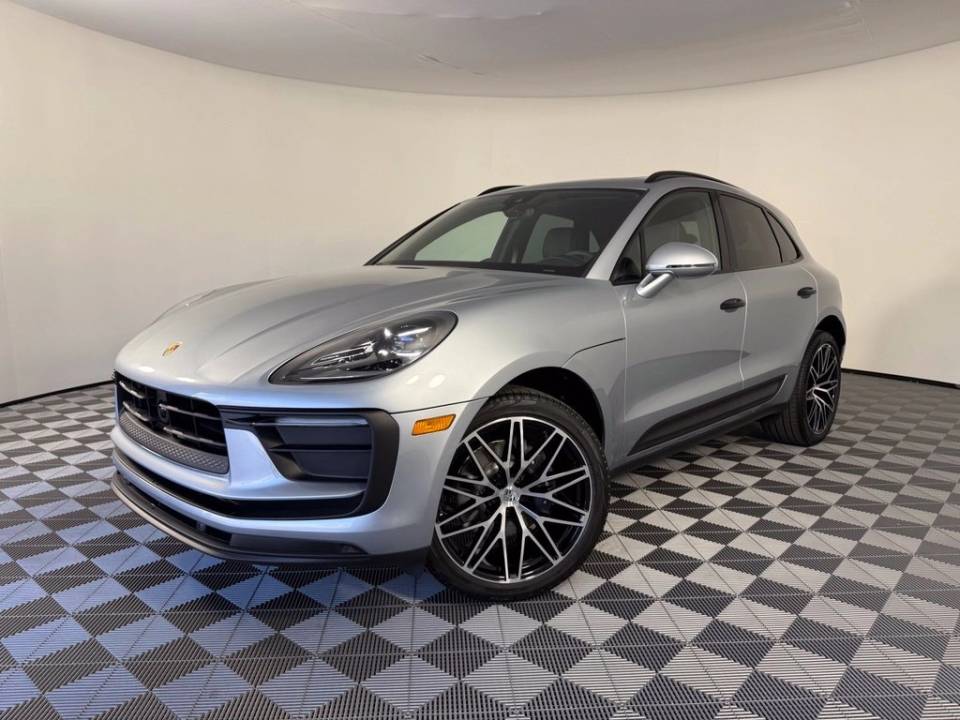 2026 Porsche Macan