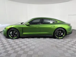 2023 Porsche Taycan 13
