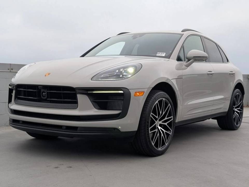 2026 Porsche Macan