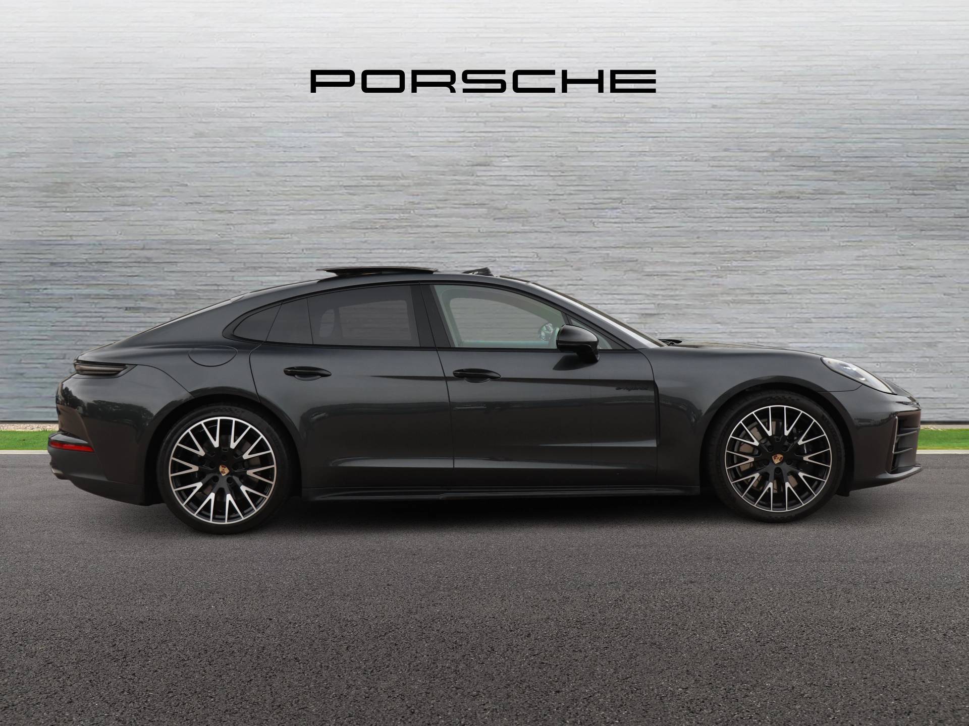 Panamera 4 E-Hybrid, photo 2 of 39