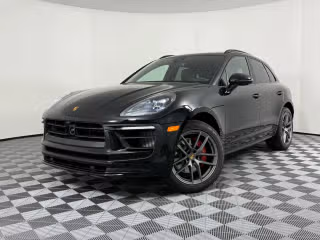 2026 Porsche Macan S's photo