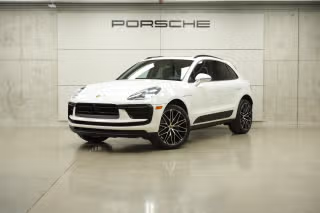 2026 Porsche Macan -'s photo