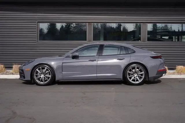 2026 Porsche Panamera Base - Photo 16