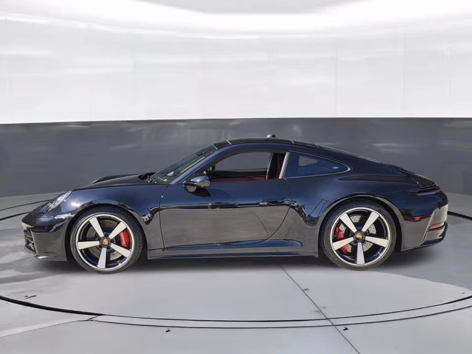 2025 Porsche 911 S - Photo 11