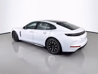 2026 Porsche Panamera Base - Photo 17