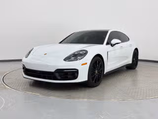 2023 Porsche Panamera 4 Platinum Edition's photo