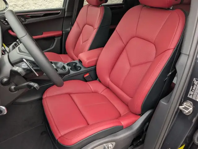 2026 Porsche Macan S - Photo 38