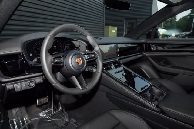 2026 Porsche Panamera Base - Photo 26