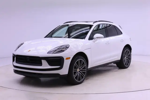2025 Porsche Macan - Photo 6