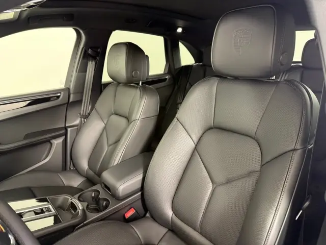 2026 Porsche Macan S - Photo 38