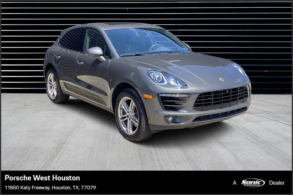 Buy used Porsche 2018 Porsche Macan at Porsche West Houston