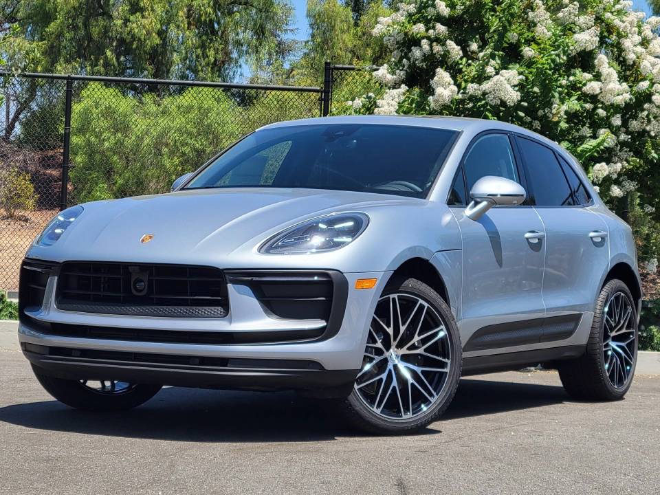 2026 Porsche Macan