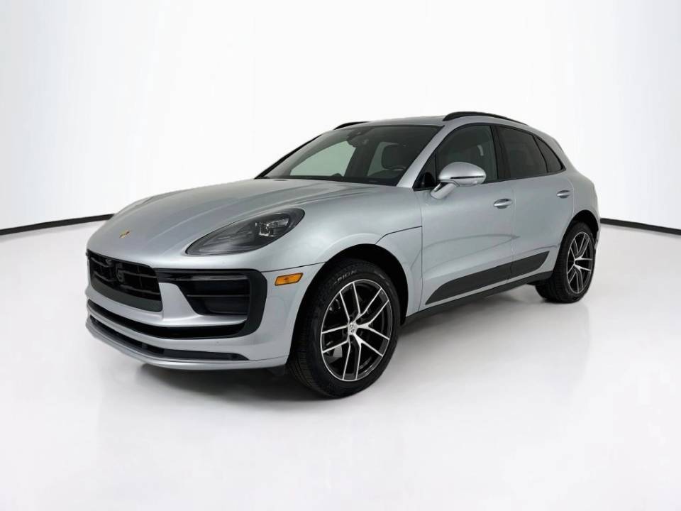 2025 Porsche Macan