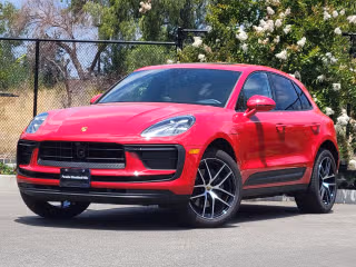 2026 Porsche Macan's photo