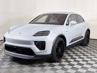 2026 Porsche Macan Macan Electric's photo