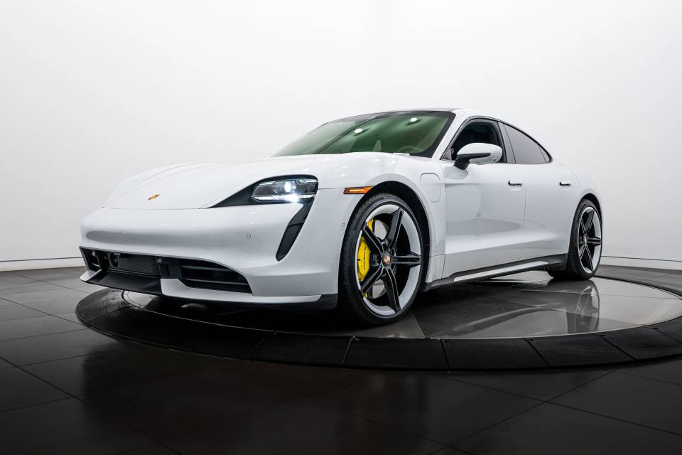 2020 Porsche Taycan Turbo