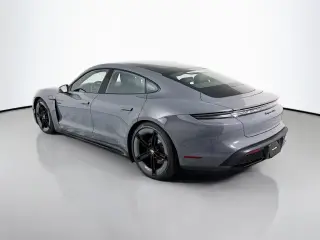 2026 Porsche Taycan GTS - Photo 21